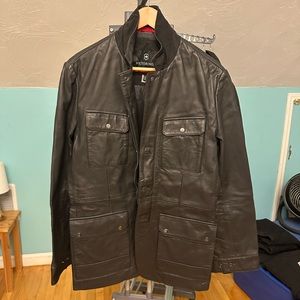 Victorinox leather jacket men’s beautifully designed lots of detail